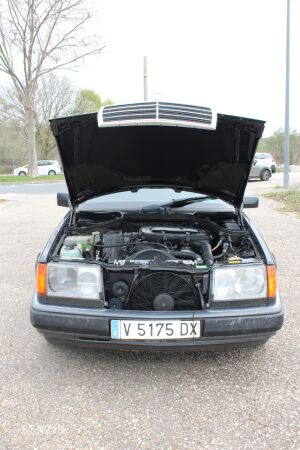 Mercedes-Benz 230E W124 - 1991