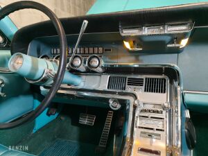 Ford Thunderbird 390ci - 1964