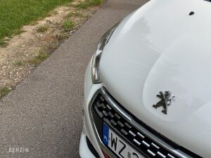 Peugeot 208 GTI - 2014