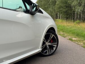 Peugeot 208 GTI - 2014