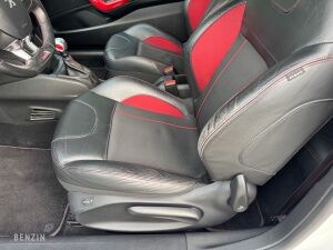Peugeot 208 GTI - 2014