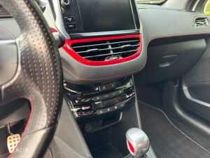 Peugeot 208 GTI - 2014