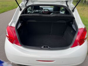 Peugeot 208 GTI - 2014
