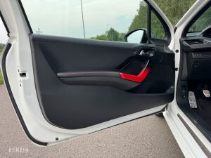 Peugeot 208 GTI - 2014