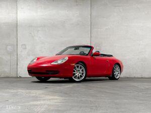 Porsche 911 type 996 Carrera 4 Cabriolet - 2000