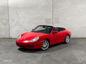 Porsche 911 type 996 Carrera 4 Cabriolet - 2000