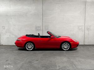 Porsche 911 type 996 Carrera 4 Cabriolet - 2000