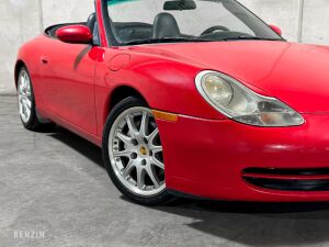 Porsche 911 type 996 Carrera 4 Cabriolet - 2000