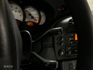 Porsche 911 type 996 Carrera 4 Cabriolet - 2000