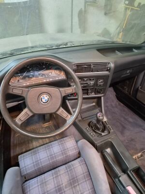 BMW 320i e30 Cabriolet 1990