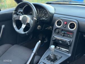 Mazda MX-5 NA - 1991