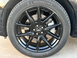 Land Rover Range Rover Velar P400e R-Dynamic SE - 2023