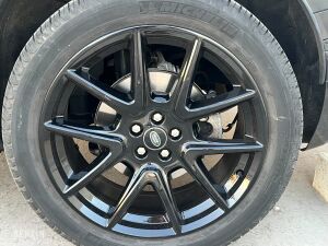 Land Rover Range Rover Velar P400e R-Dynamic SE - 2023
