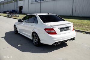 Mercedes-Benz C 63 AMG W204 - 2009