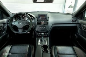 Mercedes-Benz C 63 AMG W204 - 2009