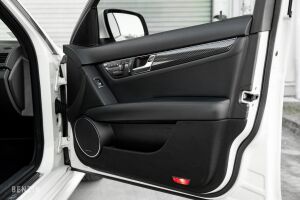 Mercedes-Benz C 63 AMG W204 - 2009