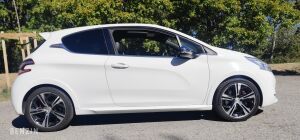 Peugeot 208 GTI - 2013