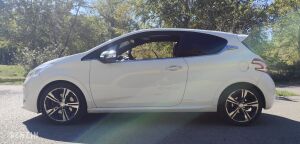 Peugeot 208 GTI - 2013