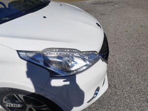 Peugeot 208 GTI - 2013