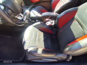 Peugeot 208 GTI - 2013