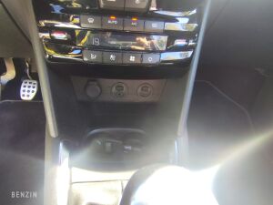 Peugeot 208 GTI - 2013