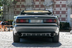 Aston Martin Virage Volante
