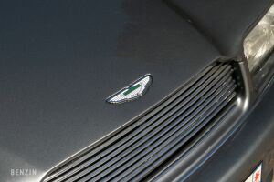 Aston Martin Virage Volante