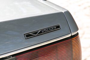 Aston Martin Virage Volante
