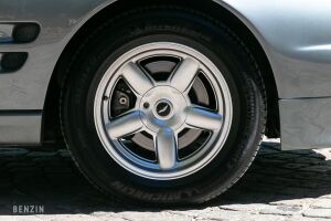 Aston Martin Virage Volante