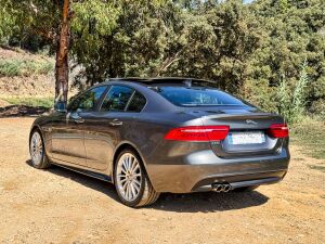 Jaguar XE 2.0d - 2016