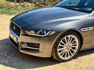 Jaguar XE 2.0d - 2016