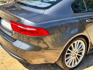 Jaguar XE 2.0d - 2016