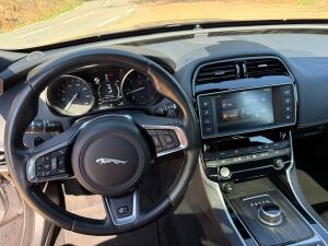 Jaguar XE 2.0d - 2016
