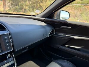 Jaguar XE 2.0d - 2016