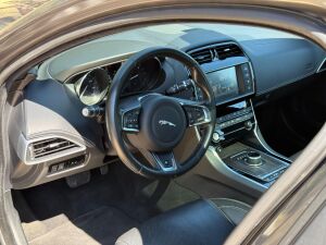 Jaguar XE 2.0d - 2016