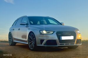 Audi RS4 Avant - 2013