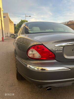 Jaguar X-Type 2.5 V6 - 2003