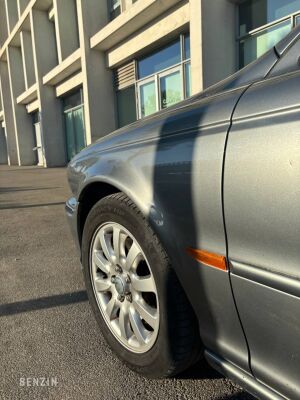 Jaguar X-Type 2.5 V6 - 2003