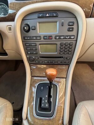 Jaguar X-Type 2.5 V6 - 2003