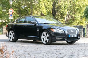 Jaguar XF SV8 1ère main - 2008