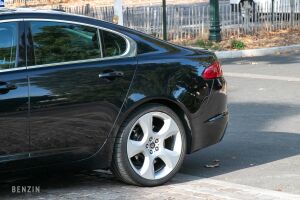 Jaguar XF SV8 1ère main - 2008