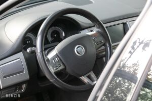 Jaguar XF SV8 1ère main - 2008