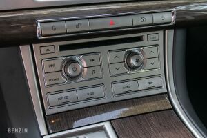 Jaguar XF SV8 1ère main - 2008
