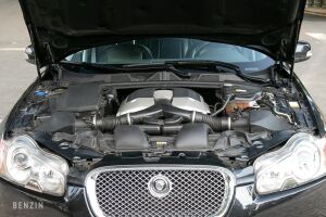 Jaguar XF SV8 1ère main - 2008