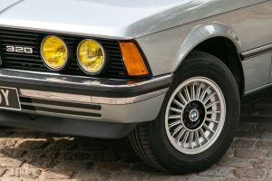 BMW 320/6 e21 - 1982