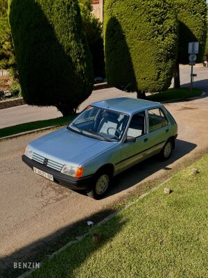 Peugeot 205 GR 19k km - 1985