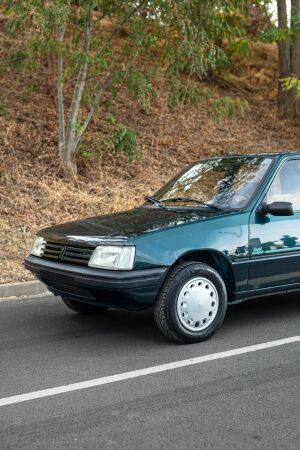 Peugeot 205 Sacré Numéro 39k km - 1994