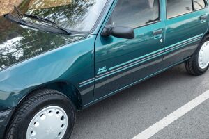 Peugeot 205 Sacré Numéro 39k km - 1994
