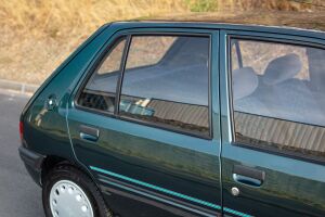 Peugeot 205 Sacré Numéro 39k km - 1994