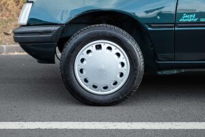 Peugeot 205 Sacré Numéro 39k km - 1994